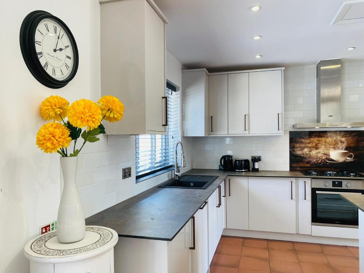 5 Bedroom Bungalow Ascot Racecourse Ngoại thất bức ảnh